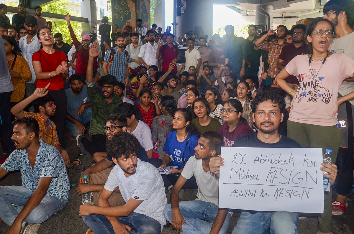 Students in Old Rajinder Nagar continue to protest deaths in coaching centre flooding - PTI